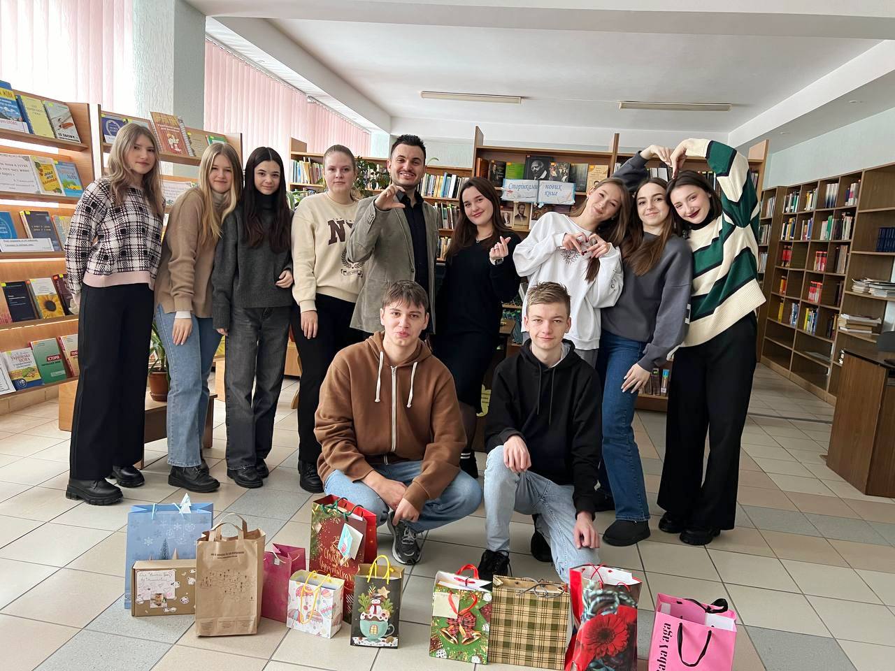Студенти АУП-16 із Вітяком Юрієм Миколайовичем